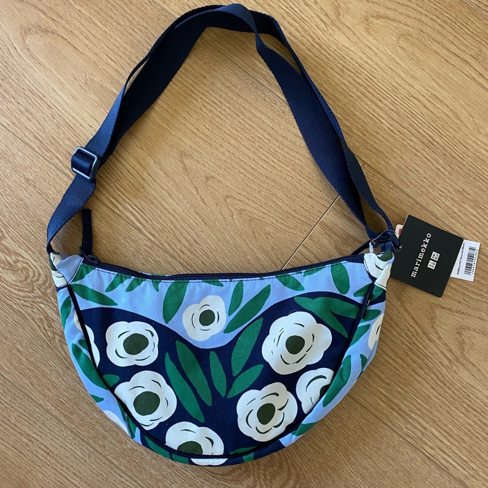 Uniqlo x Marimekko Blue Floral Women's Bag